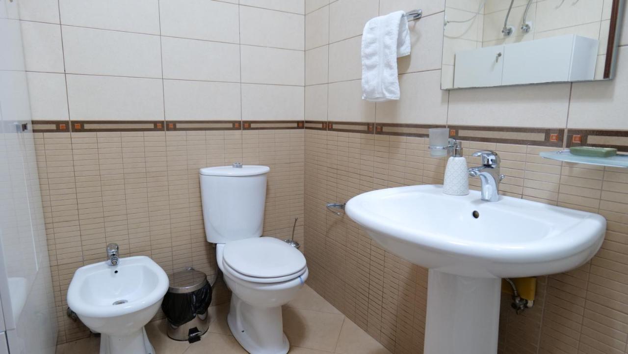 Location Kristi 05 Appartement *