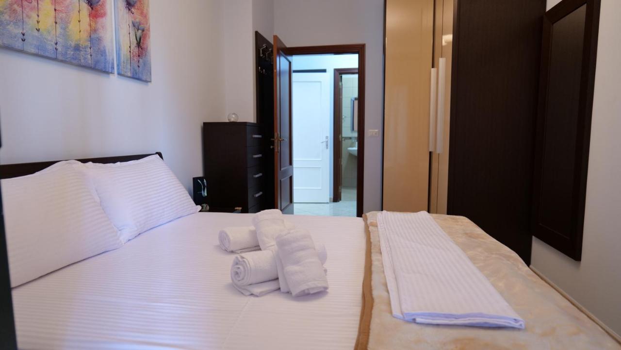 Location Kristi 05 Appartement *